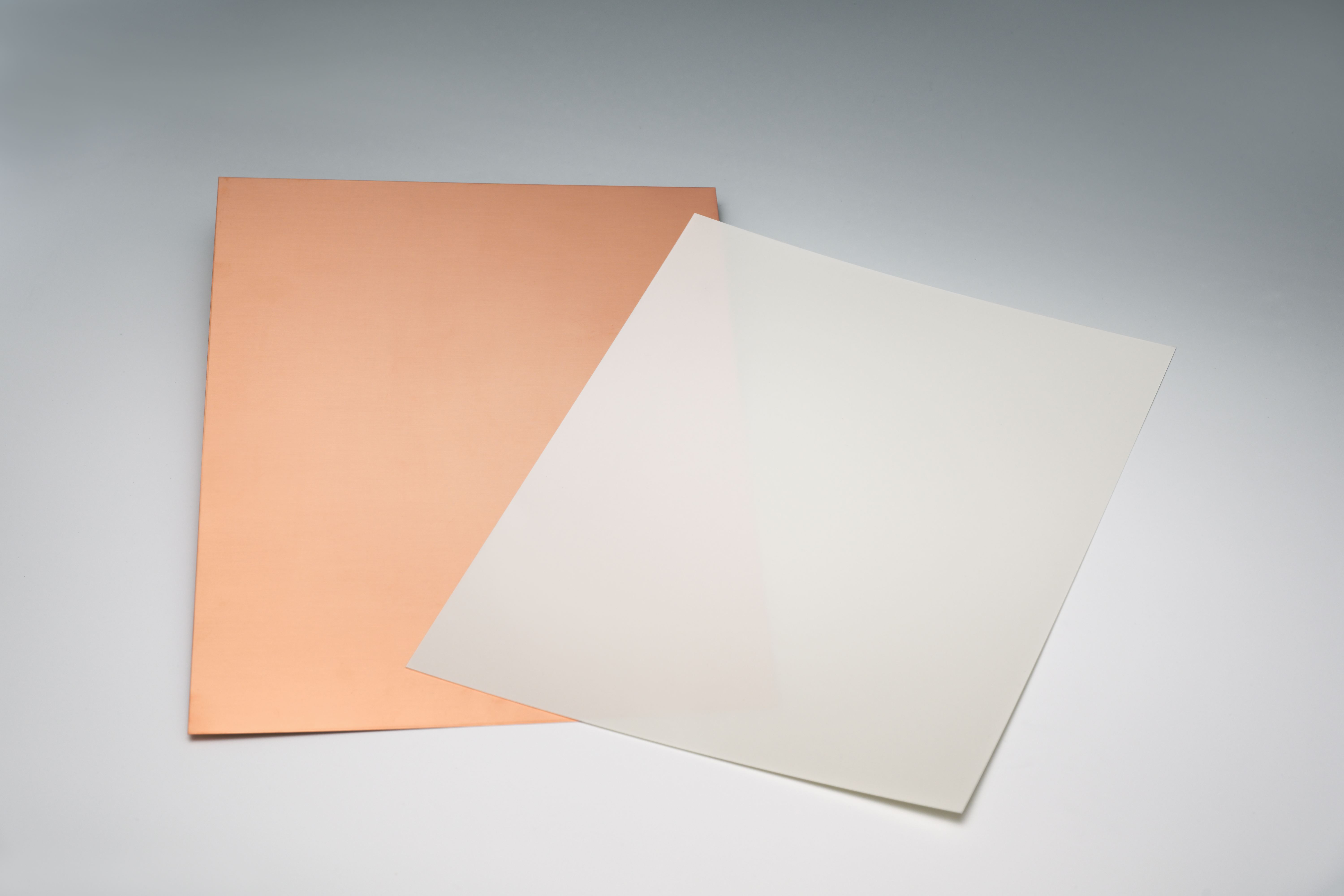 パワー半導体の放熱にすぐれる絶縁放熱シート